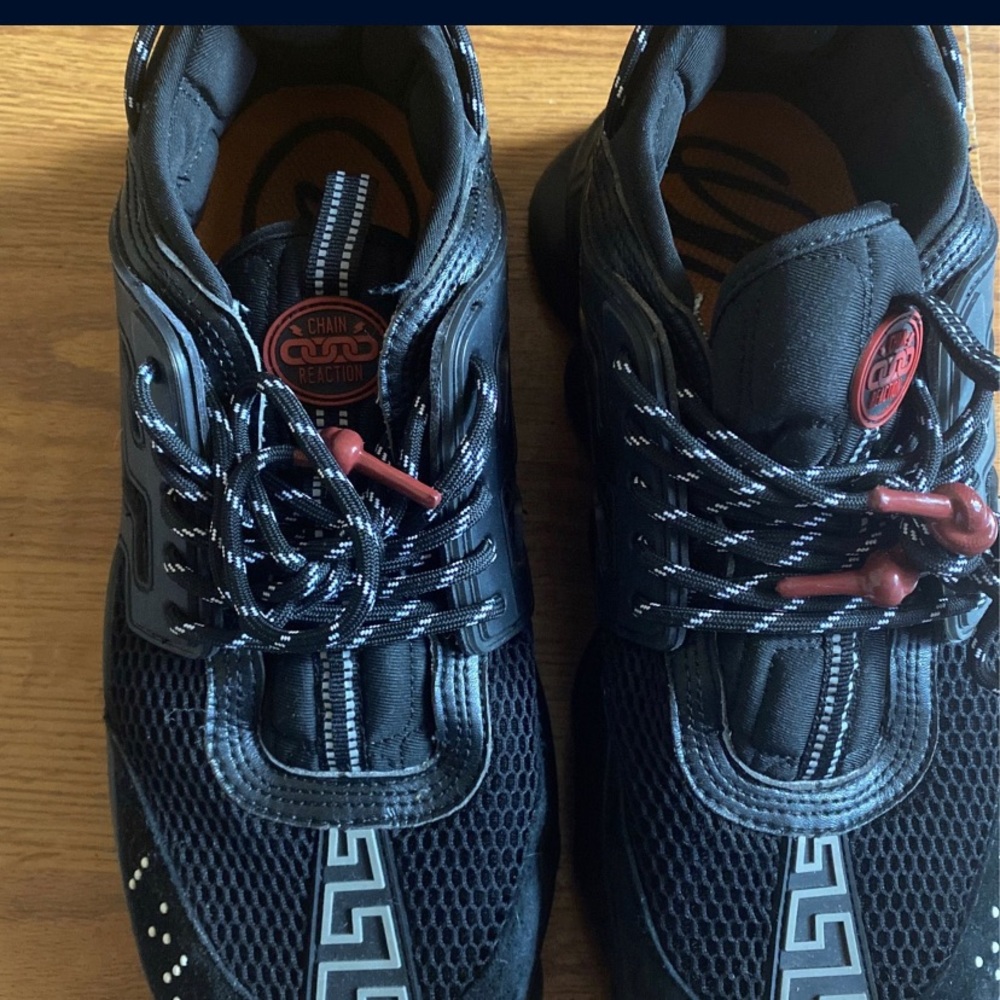 I’m selling All black Versace men shoes